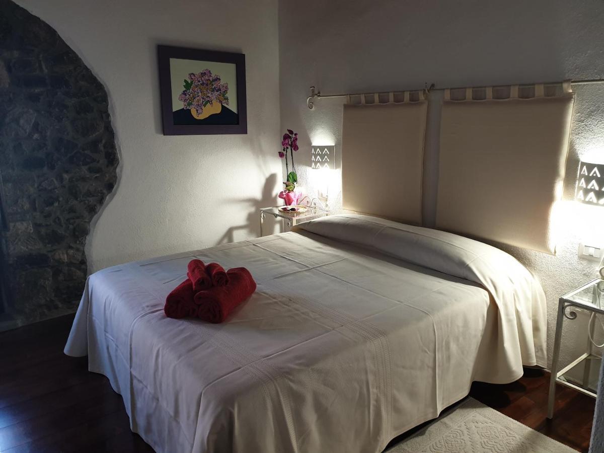 The Templars Guesthouse Santu Lussurgiu Eksteriør bilde