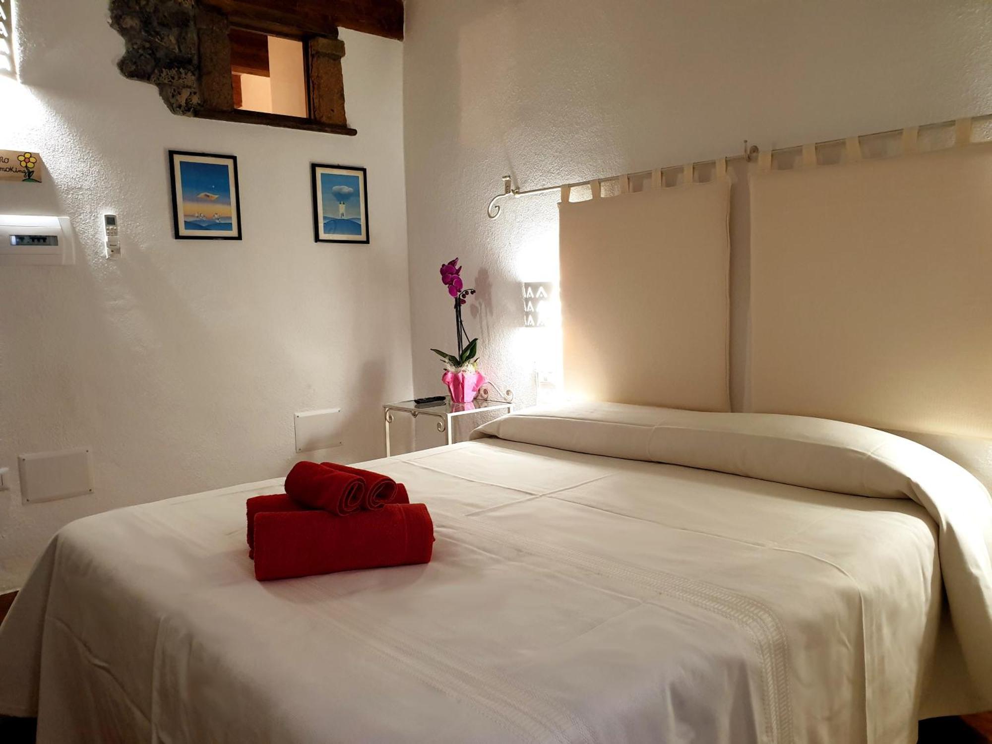The Templars Guesthouse Santu Lussurgiu Rom bilde