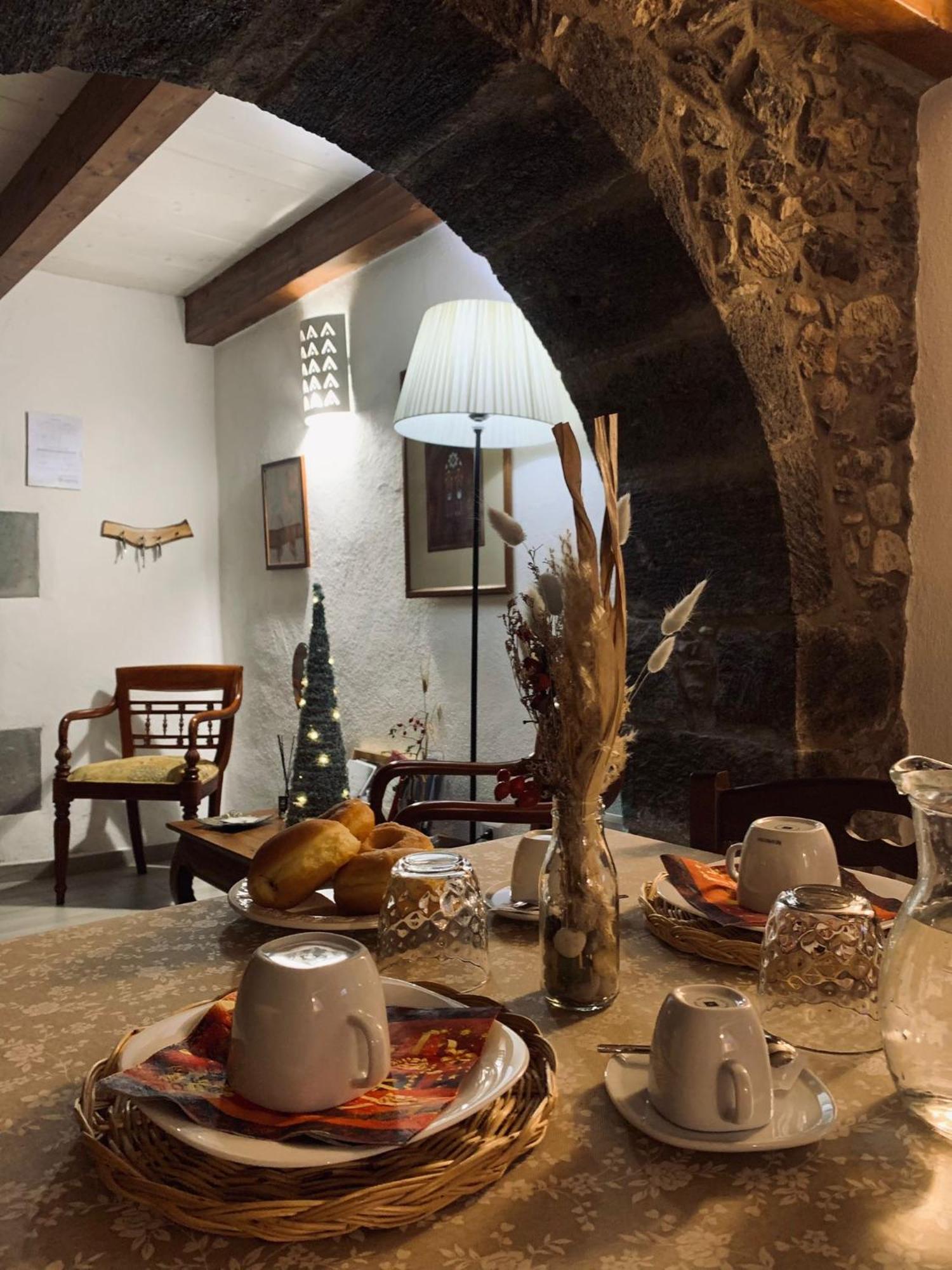 The Templars Guesthouse Santu Lussurgiu Eksteriør bilde